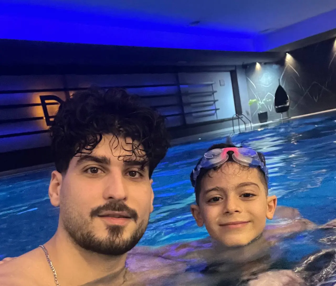 آموزش شنا کودکان و نوجوانان توسط شایان رضایی